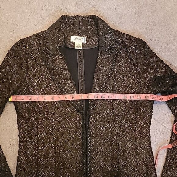 Anis A tweed blazer  - Picture 7 of 11